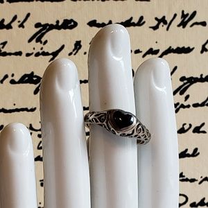 Vintage sterling silver black onyx heart ring